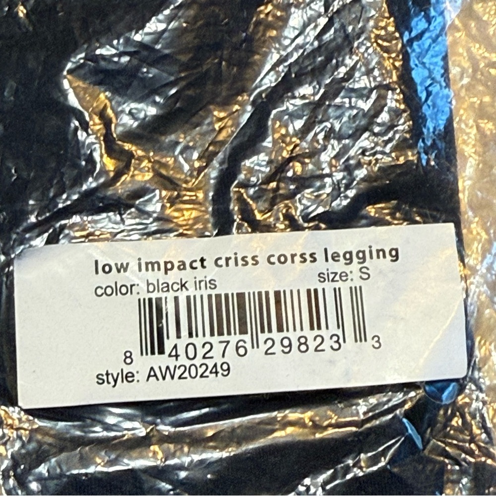 Bare Necessities Women's Small S Low Impact Criss Cross Legging Dark Iris - Picture 10 of 10